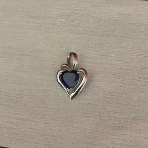 10k white gold blue sapphire heart pendant